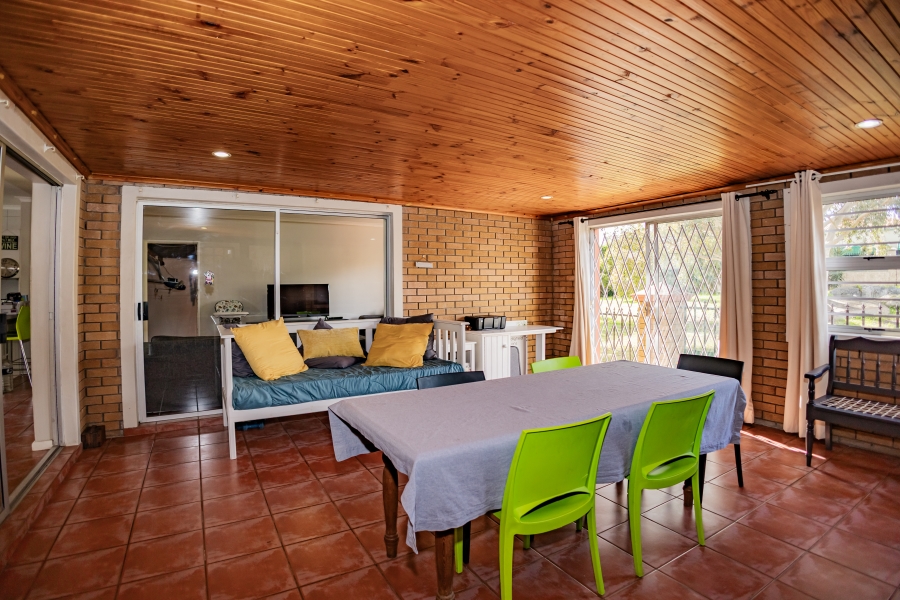 3 Bedroom Property for Sale in Uitzicht Western Cape